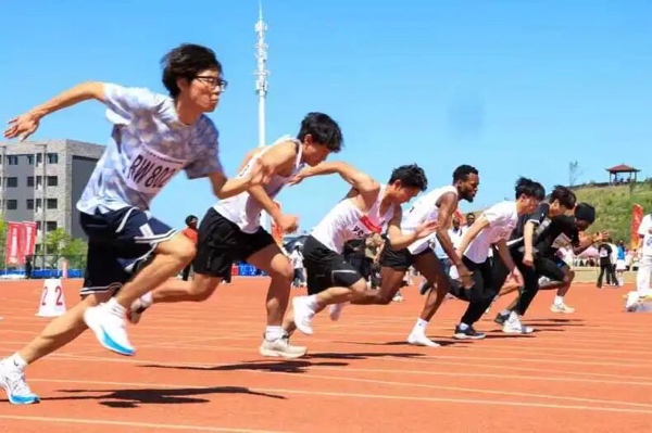 青春飞扬 驰骋赛场，乐鱼官网手机网页版第十五届运动会高燃来袭